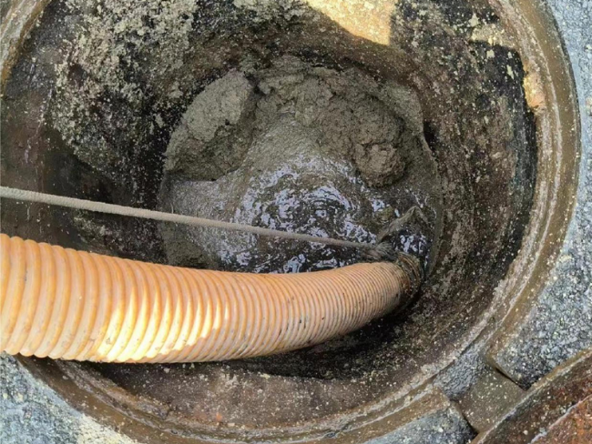 高安化粪池清理